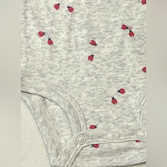 Carter’s Child of Mine & Children’s Place LOT of 0-3 MONTHS Outfits & Bodysuits - Picture 16 of 16